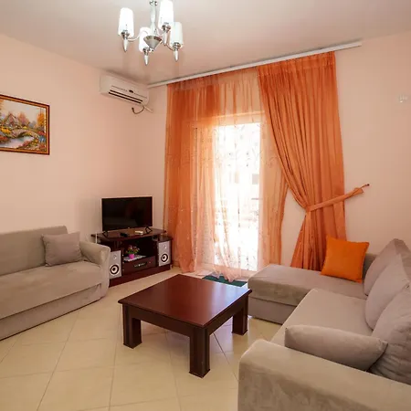 Tolle Lage & Aussicht, 3 Min Zum * Sarandë