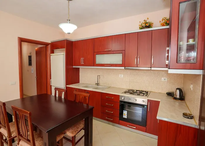 Apartament Tolle Lage & Aussicht, 3 Min Zum Saranda